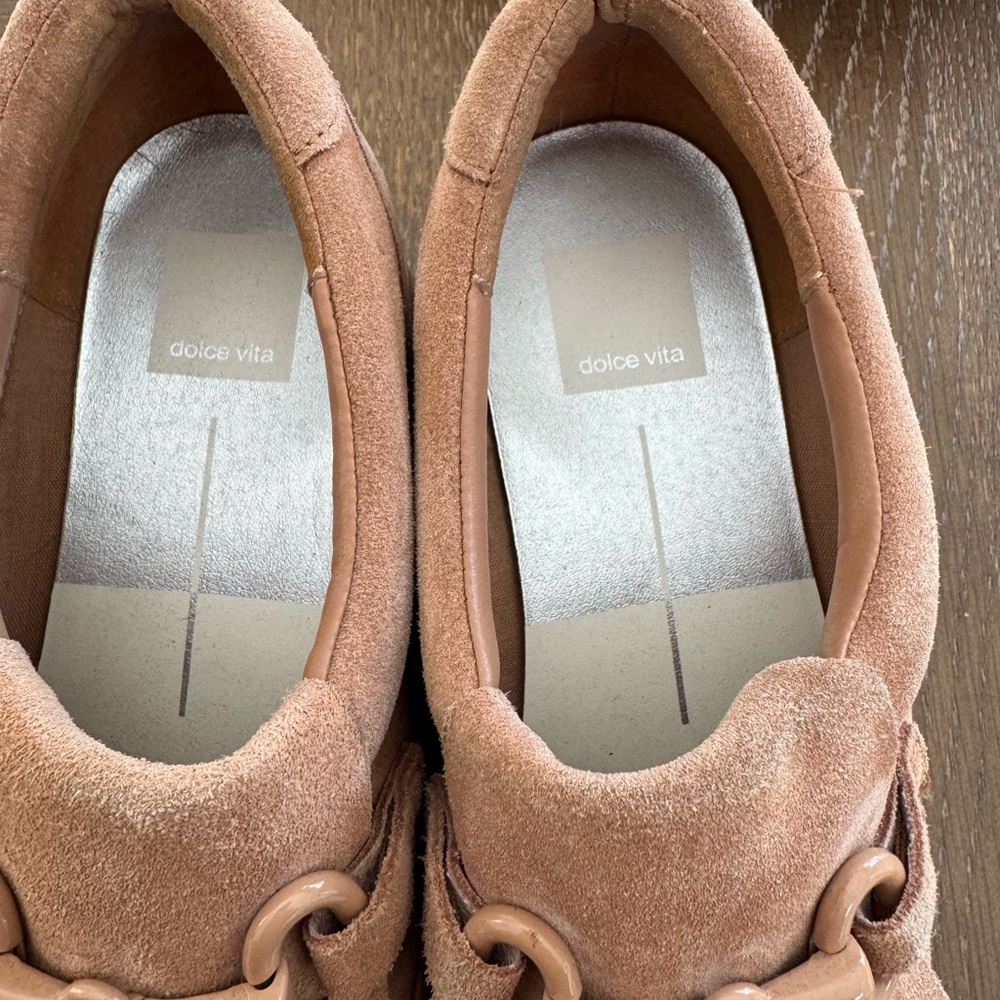 Dolce Vita Jhax Toffee Platform Loafers with Fringe Detail - Picture 5 of 8